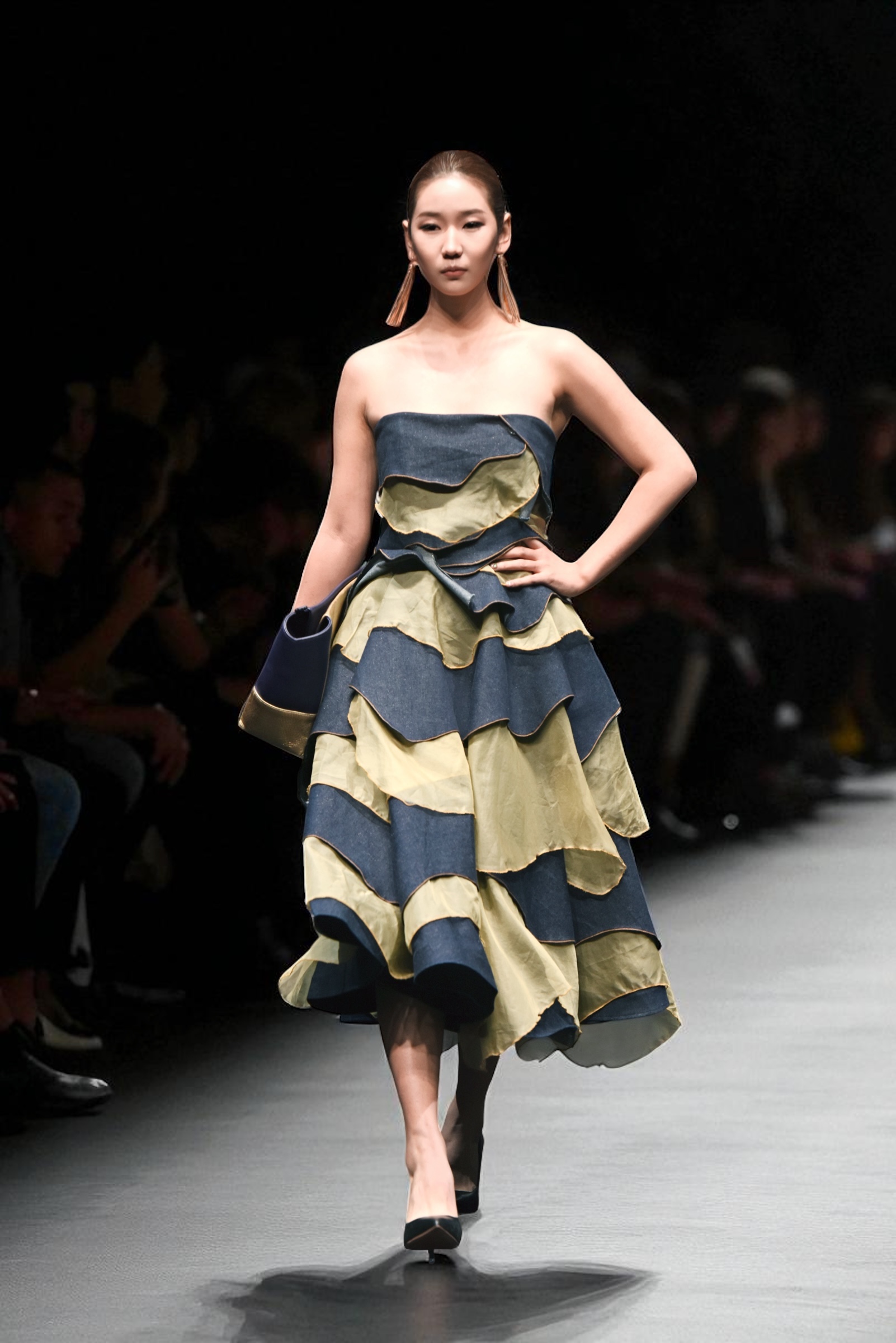 Look 1